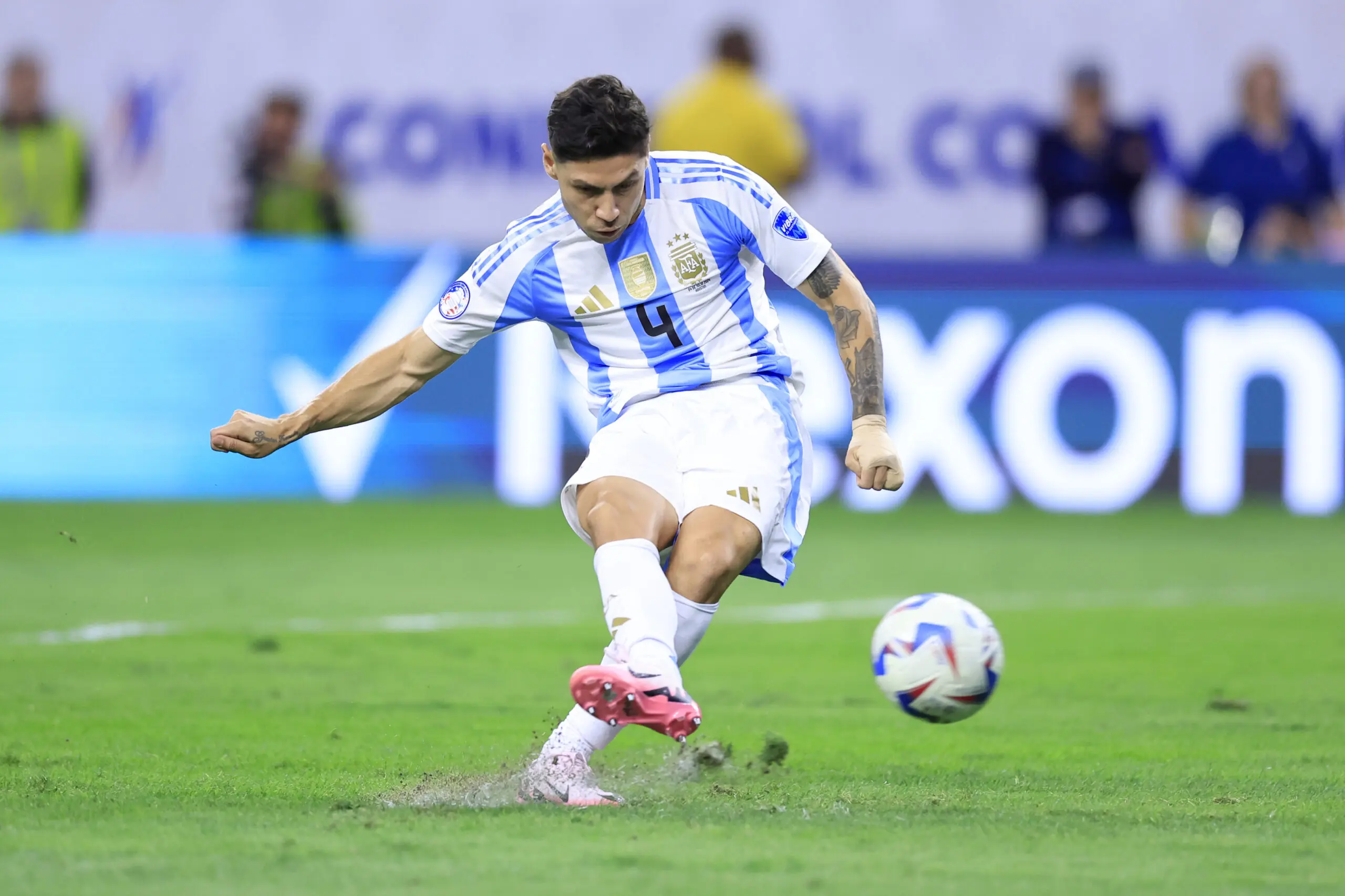 MERCADO DE FICHAJES SEVILLA FC | GONZALO MONTIEL