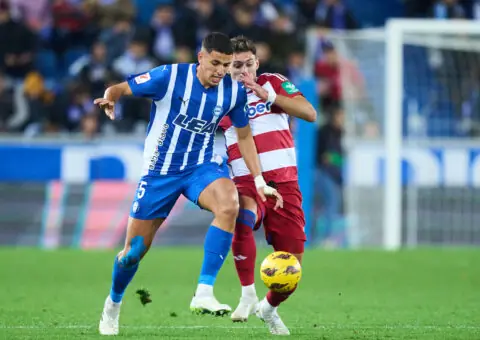 El Alavés acelera para hacerse con él