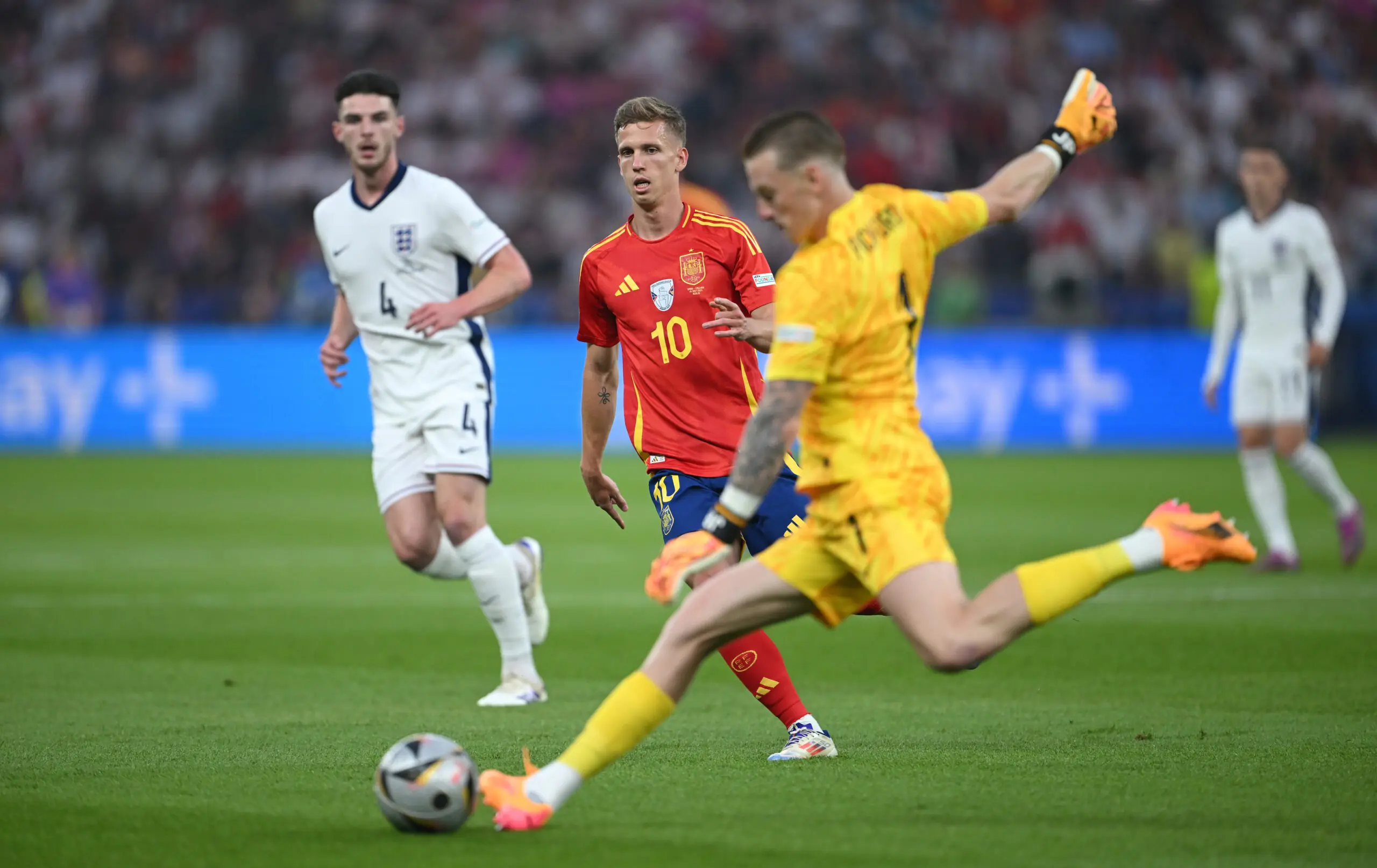 MERCADO DE FICHAJES FC BARCELONA | DANI OLMO | FERRÁN TORRES