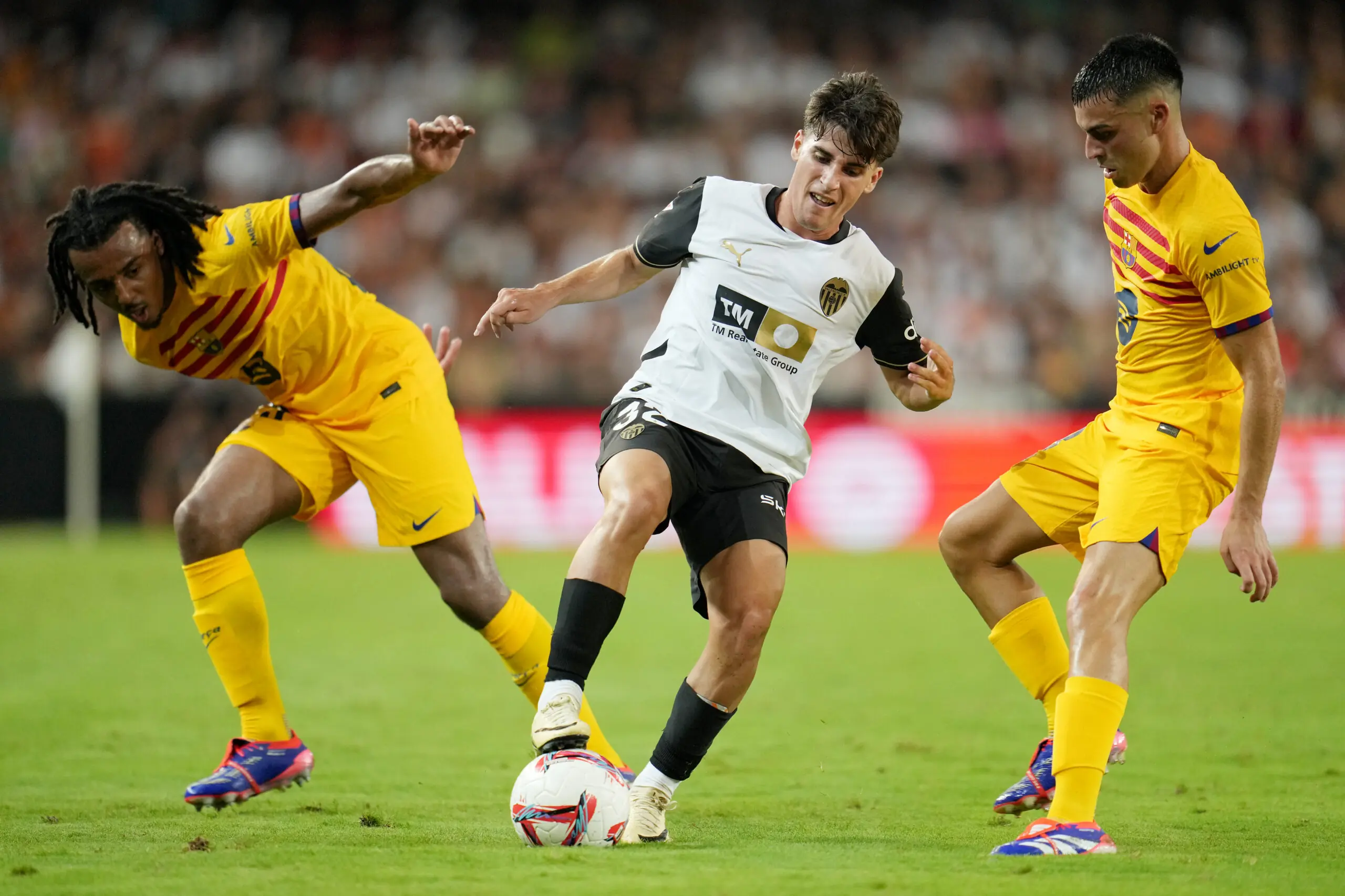 Martín Tejón, Valencia CF, mercado de fichajes