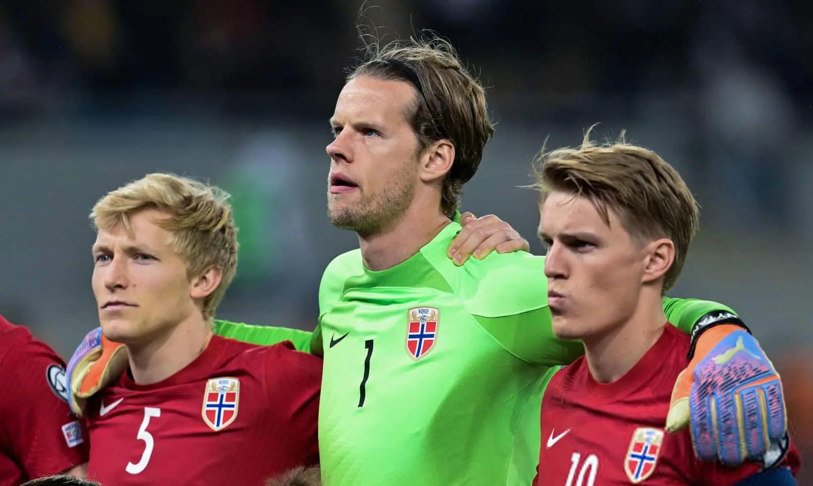 Ørjan Nyland con su selección nacional en partido oficial