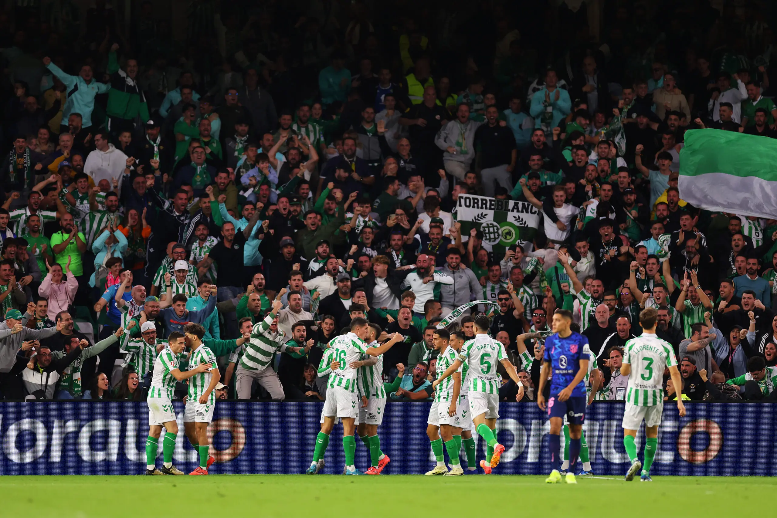 NOTICIAS REAL BETIS | HÉCTOR BELLERÍN