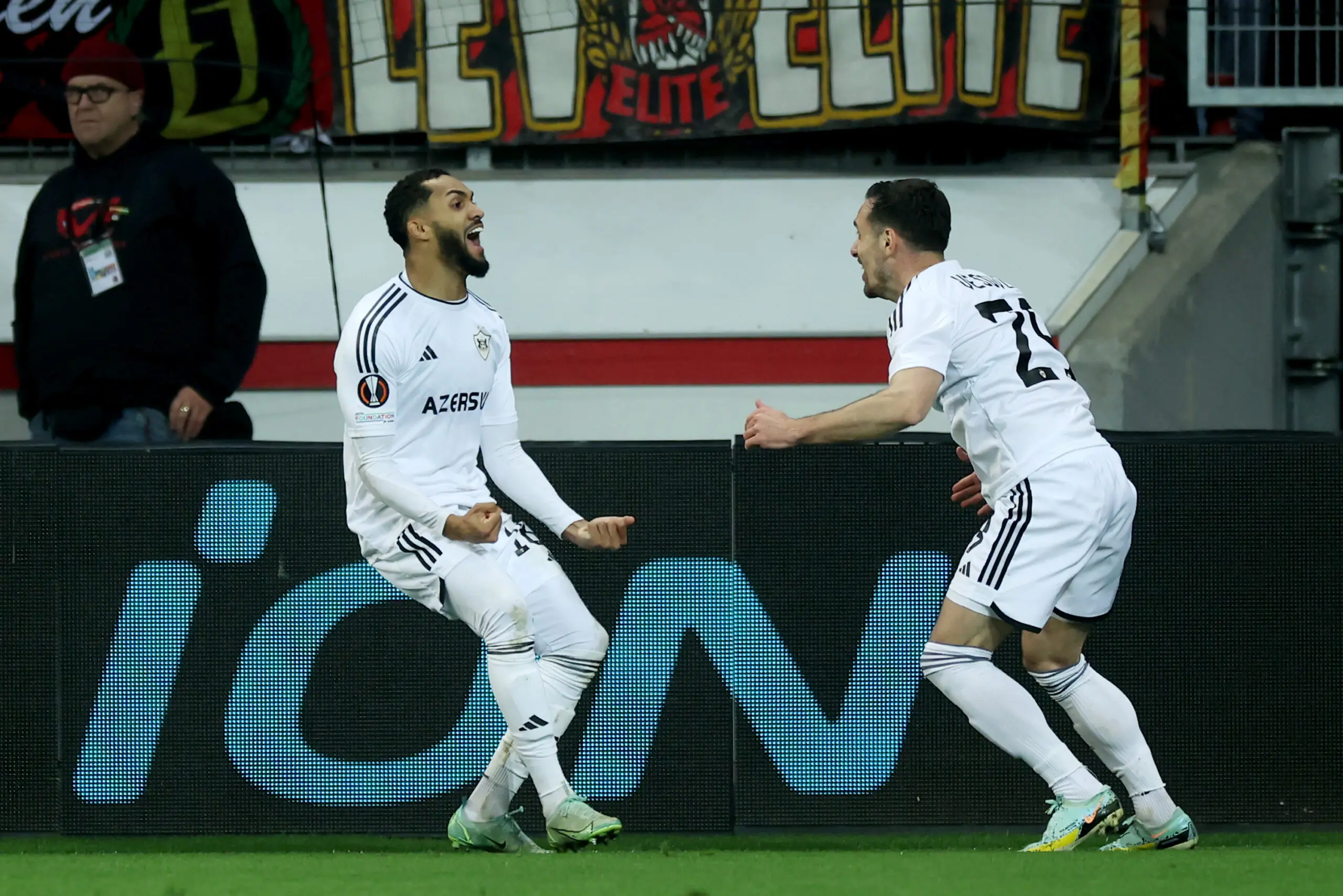 fichajes sevilla fc, juninho, sevilla fichajes, mercado de fichajes, sevilla fc