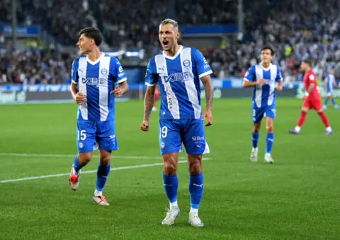Negociaciones abiertas entre Alavés y Granada