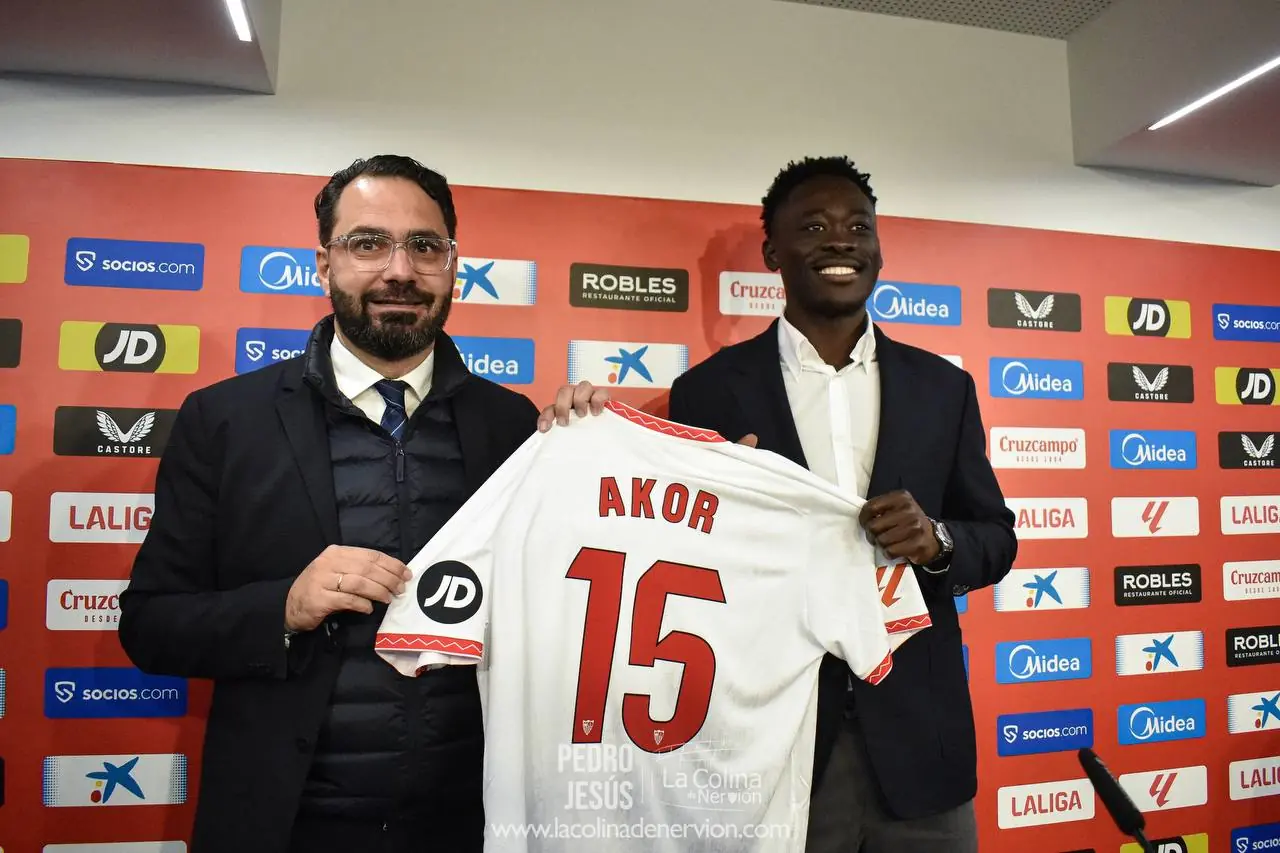 Akor Adams Sevilla FC fichajes Víctor Orta