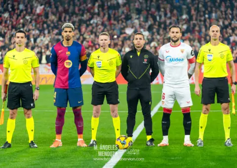 El once de Matías Alemeyda ante el FC Barcelona