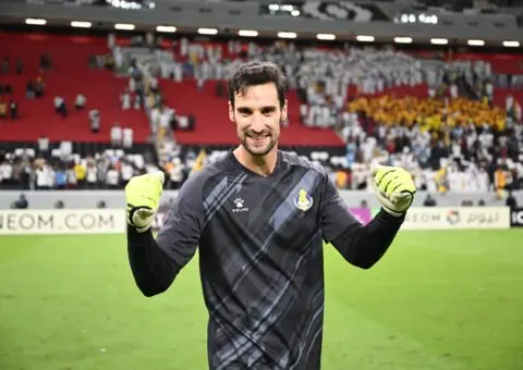 Sergio Rico se ofrece para volver