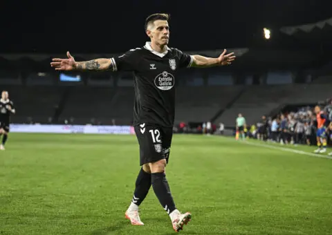 Alfon podría decir adiós al Sevilla sin haber debutado