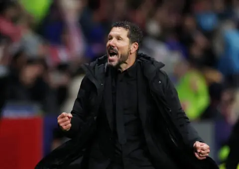 Julio Díaz firma hasta 2030, pero el ‘Cholo’ Simeone se guarda una bala