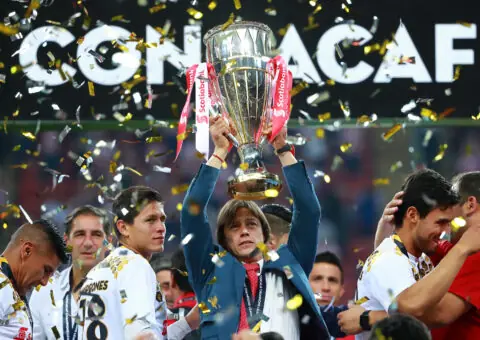 El Sevilla avanza en la llegada de Matías Almeyda