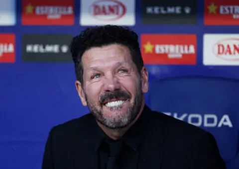 El Sevilla FC se cubre las espaldas ante la salida de Oso ‘robando’ una pieza de Simeone