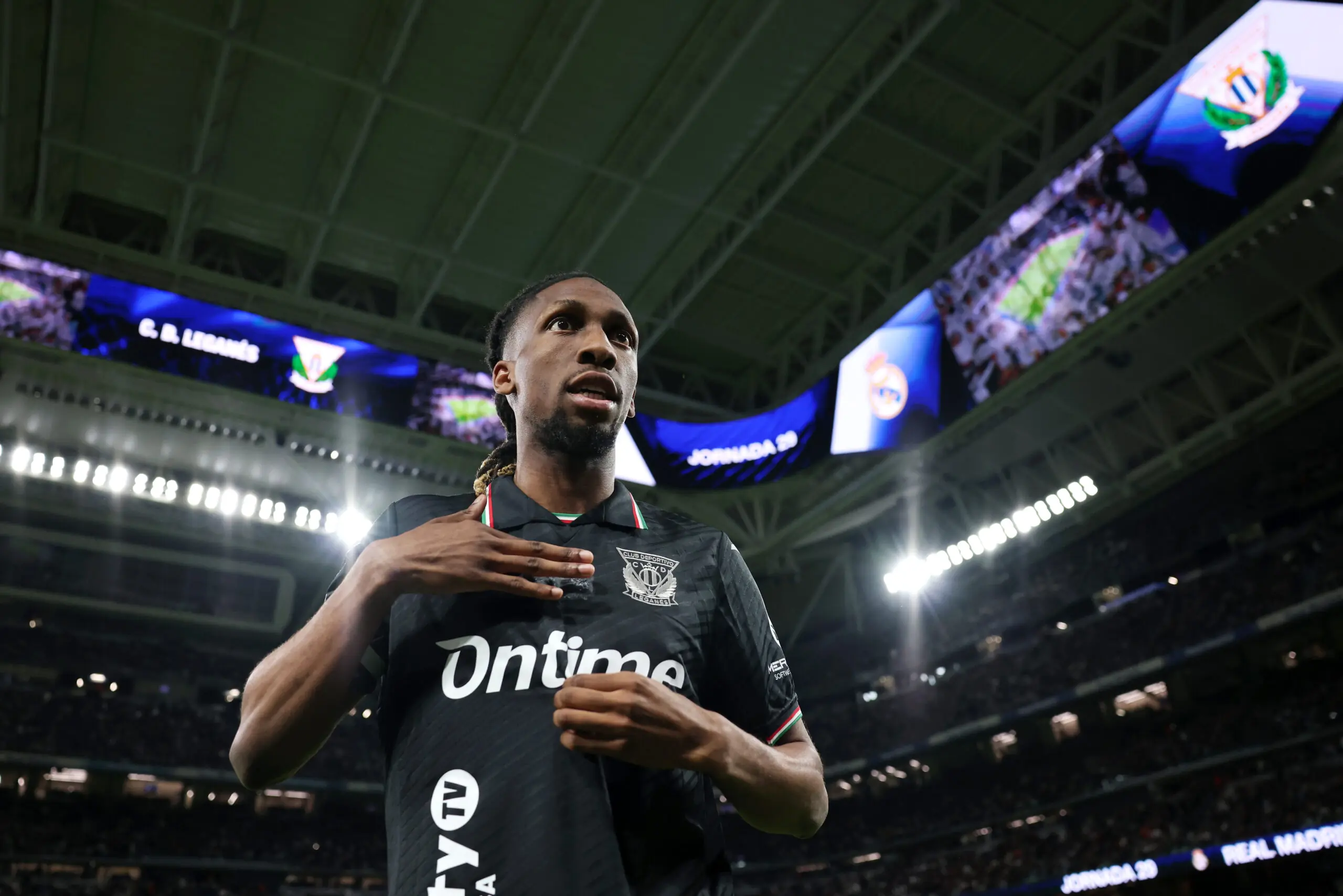 Fichajes valencia, valencia cf, valencia cf fichajes, Yvan Neyou, mercado de fichajes