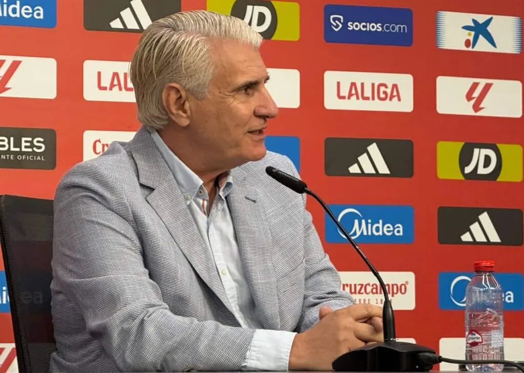 Cordón frena en seco su regreso tras su última etapa en el mercado de fichajes del Sevilla FC