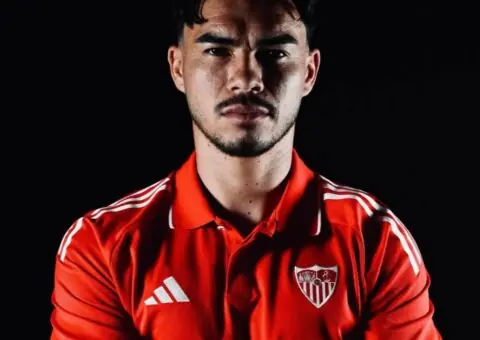 Suazo: «Quiero dejar huella en el Sevilla FC»