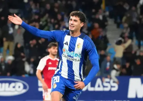 [OFICIAL] Álex Costa cumple su palabra y ya es sevillista