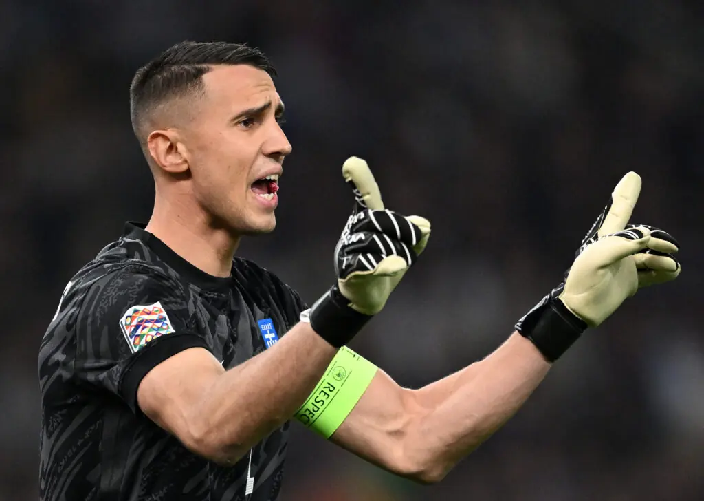 El portazo definitivo de Vlachodimos al Newcastle que desata la locura en Nervión