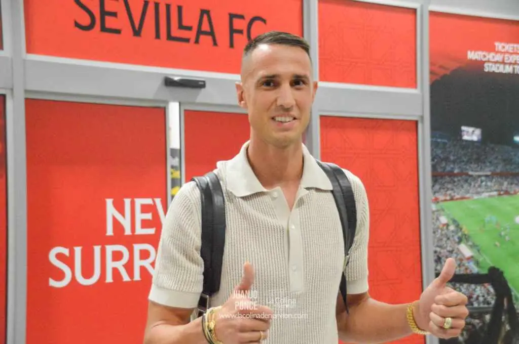 Sevilla FC Fichajes Odysseas Vlachodimos Antonio Cordón