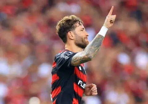 Cordón pregunta por un central del Flamengo