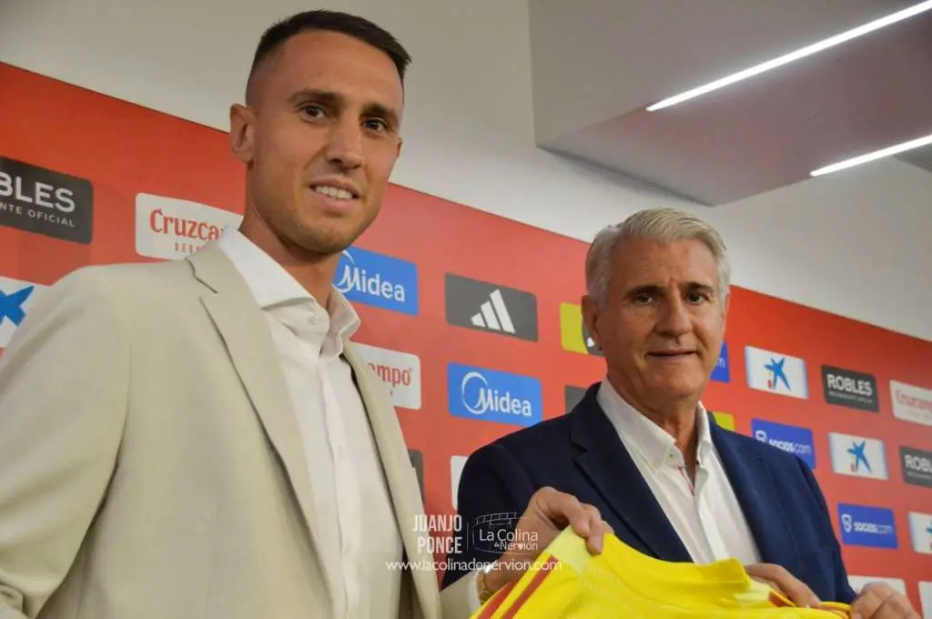 Sevilla FC noticias; Odisseas Vlachodimos; Matías Almeyda; Elche CF