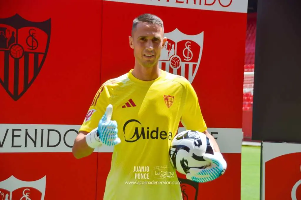 Sevilla FC fichajes; Antonio Cordón; Odysseas Vlachodimos