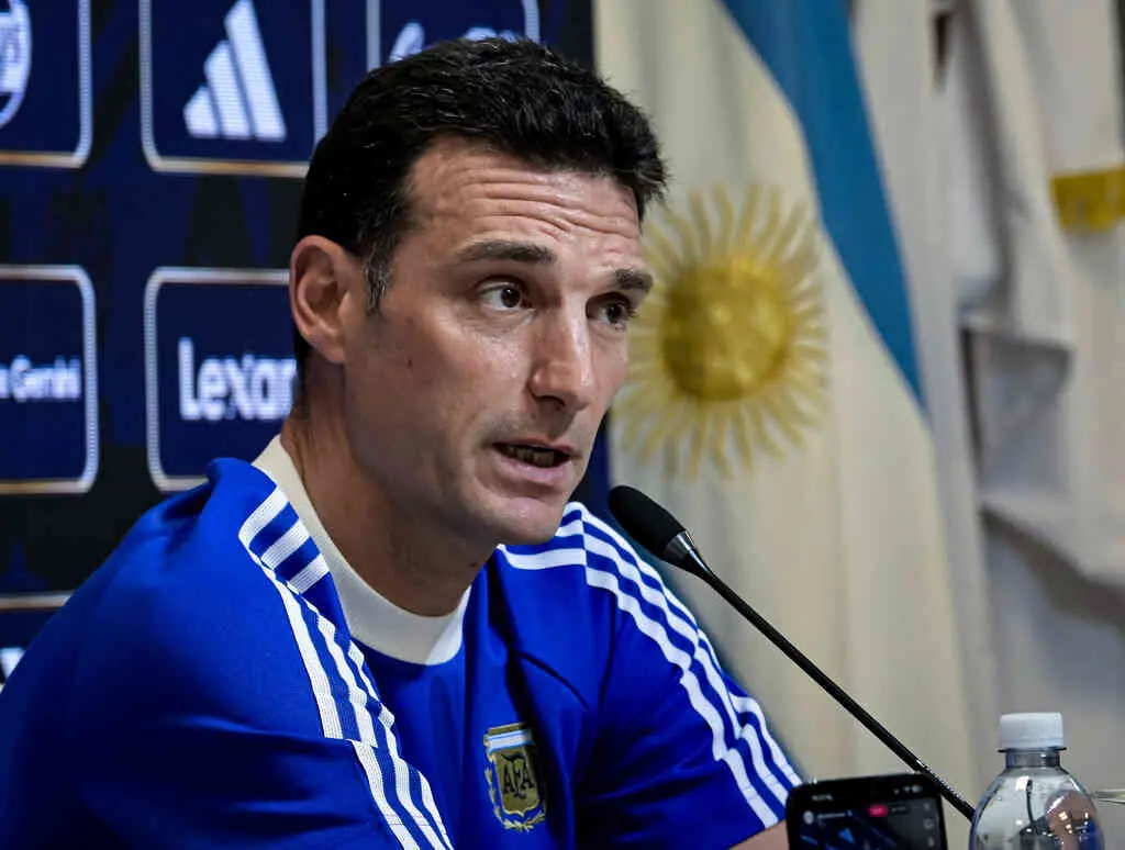fichajes sevilla fc oso